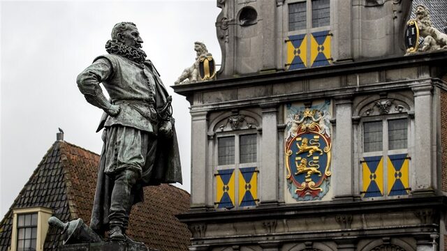 Discussie in Hoorn: kan het beeld van de omstreden Jan Pieterszoon Coen blijven staan?
