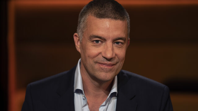 Pieter van der Wielen over 2000ste aflevering Nooit Meer Slapen: 'Ik heb wel eens iemand beledigd'