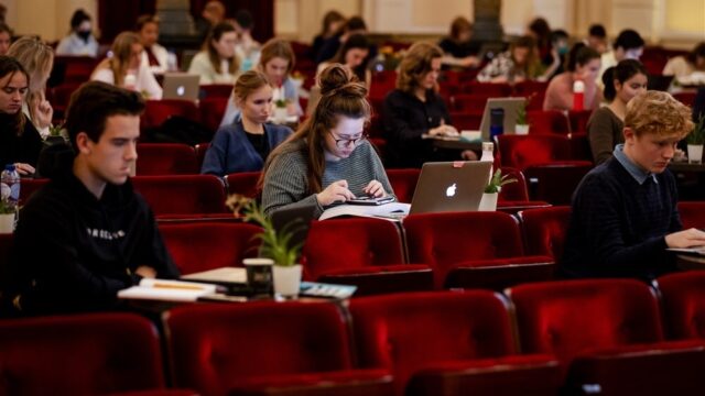 Stand.nl: 'Het bindend studieadvies moet blijven'