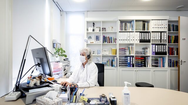 'Als je huisartsen de nek omdraait, heb je levensgroot probleem'