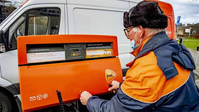 Zwartwerken en kinderarbeid bij PostNL in België: ‘Bijrijdertjes wordt dat genoemd’