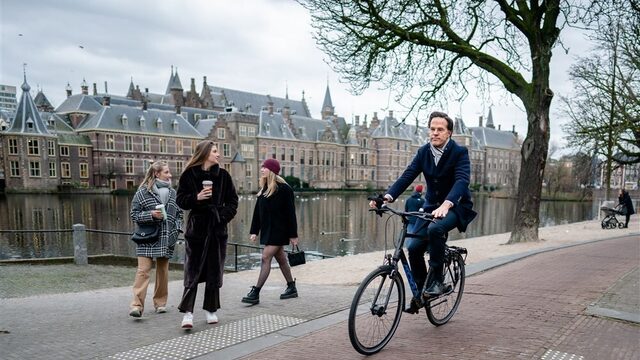 Stand.nl: 'In Nederland moet de premier op de fiets naar zijn werk kunnen'