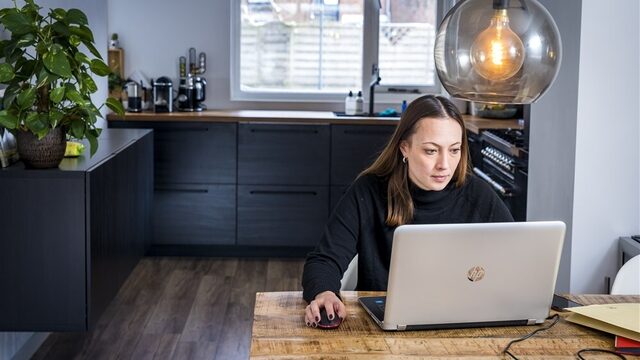 Stand.nl: 'Thuiswerken moet een recht worden'