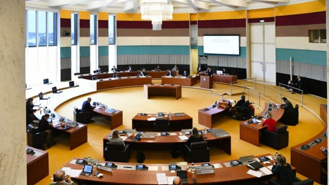 Politici Provinciale Staten tevreden met resultaten, ondanks 'hoge werkdruk en laag salaris'