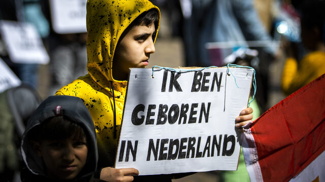 10 duizend Nederlanders zonder paspoort: 'Je bent een tweederangsburger'