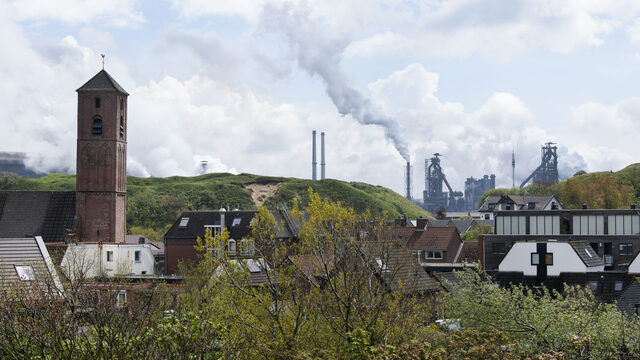 Provincie twijfelt of Tata Steel in IJmuiden kan blijven na nieuw onderzoek RIVM