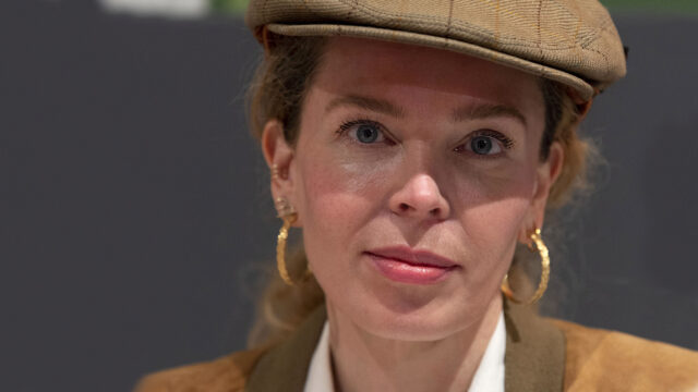 Roxane van Iperen: 'Citaten van Anne Frank worden te universeel benaderd'