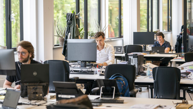 Moet thuiswerken een recht worden? 'Dat is niet goed voor ons bedrijf'