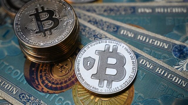 Stand.nl: 'Jongeren beleggen te makkelijk in cryptomunten'