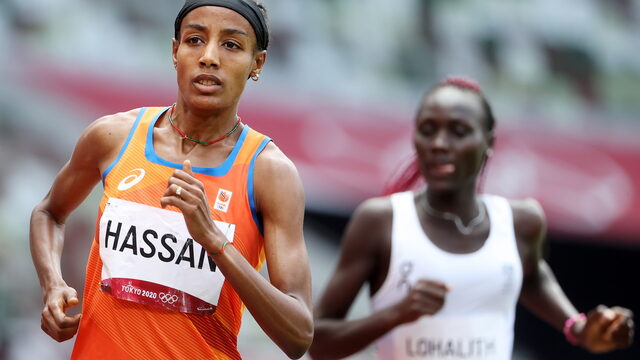 Sifan Hassan valt maar wint in sensationele sprint: dit gebeurde vannacht in RadiOlympia