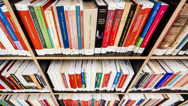 Boekensector kampt met papiertekort
