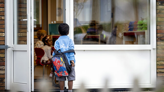 'Extra geld voor kwetsbare scholen is goed, maar er is meer nodig'