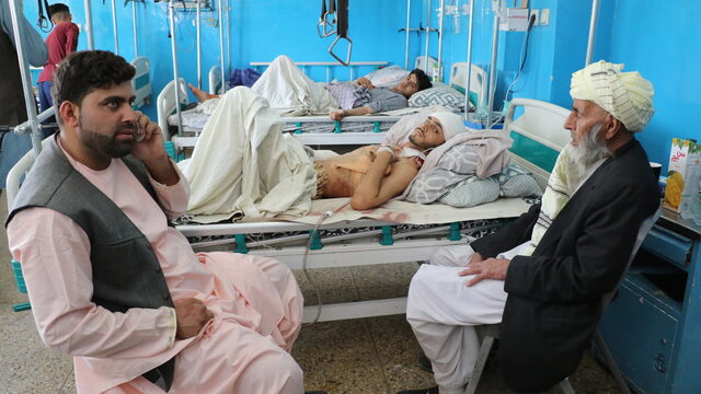 Zorg in Afghanistan staat op instorten: 'Dit zal leiden tot de dood van mensen'