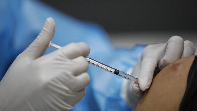 ‘Als je er vrijwillig voor kiest om je niet te laten vaccineren, moet je de consequenties zelf dragen’