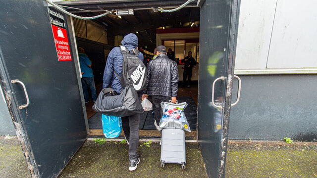 Hoe kunnen we de opvang van asielzoekers beter reguleren? 'Zorg voor een buffervoorraad'