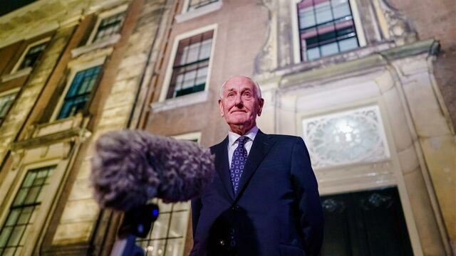 Stand.nl: 'Een extraparlementair kabinet klinkt zo gek nog niet'