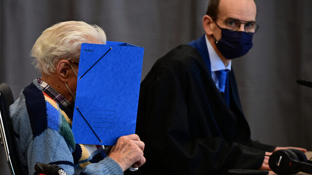 100-jarige nazi voor de rechter: 'Dood verjaart niet, niemand is te oud voor een rechtszaak'