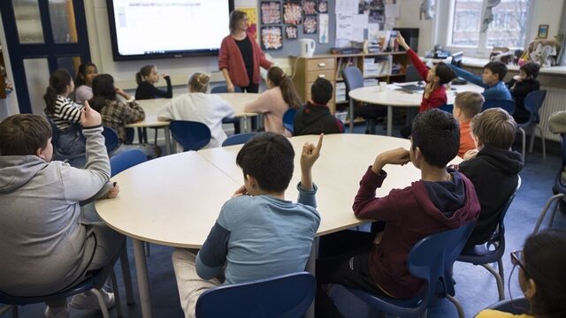 Stand.nl: 'Met de extra maatregelen is een goede manier gevonden om de scholen open te houden'
