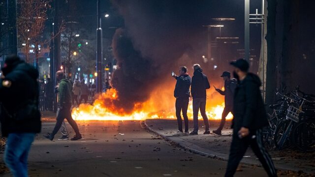 Stand.nl: 'Het loopt uit de hand met de frustratie in het land'