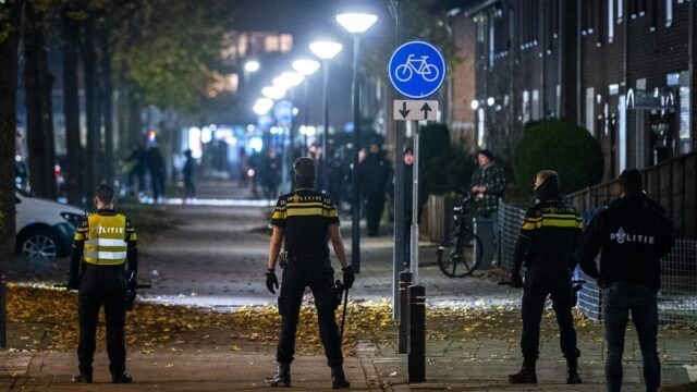 Stand.nl: 'Burgemeesters moeten online in kunnen grijpen om rellen te voorkomen'