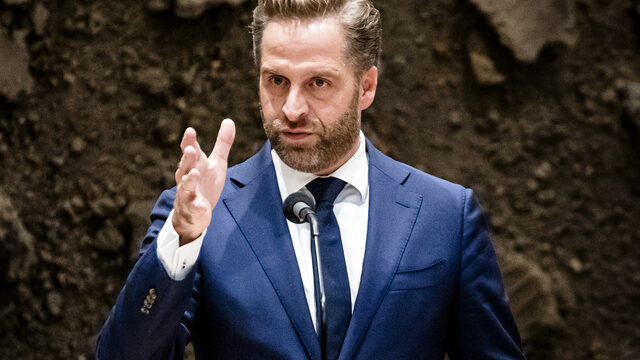 Ineens waren ze daar: 'steunzenders' voor een nieuwe termijn voor Hugo de Jonge
