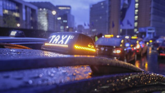 'Niet verkeerd dat Belastingdienst losse afspraken met bedrijven maakt'