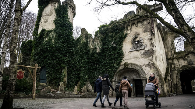 Efteling moet uitkijken met slopen Spookslot: 'Het is populair door haar verleden'