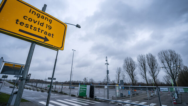 Meer dan half miljoen besmettingen in week tijd: moet testbeleid op de schop?