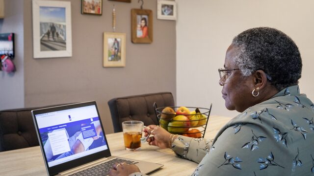 'Online huurtoeslag aanvragen: 4 miljoen mensen vinden dat moeilijk'