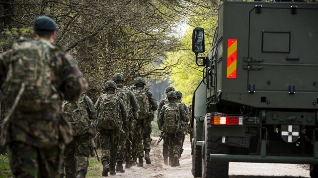 Stand.nl: 'De problemen bij defensie zijn te groot om met een paar miljard op te lossen'
