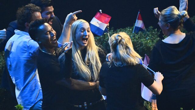 S10 naar finale Songfestival: 'Wel jammer dat je al weet dat Oekraïne gaat winnen'