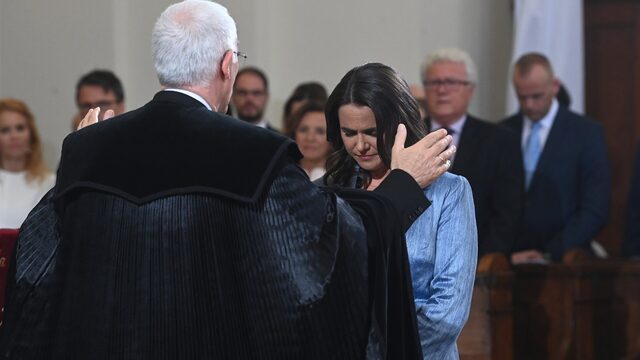 Protest tegen ‘gevloek in de kerk’ van Hongaars staatshoofd