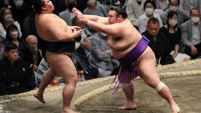 Sumo-tweeling wil positief imago voor hun sport