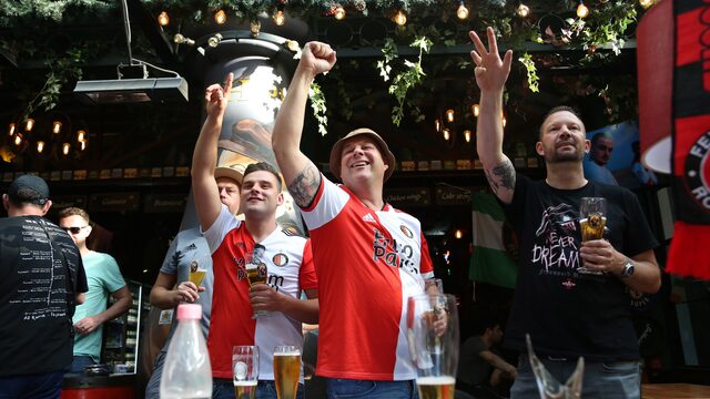 Podcast De Dag: Feyenoorders wachten lang