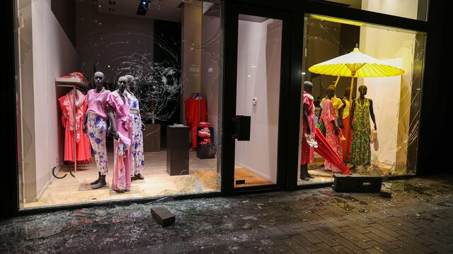 Rotterdam onrustig na nederlaag Feyenoord: 'Puur en alleen uit op confrontatie met de politie'