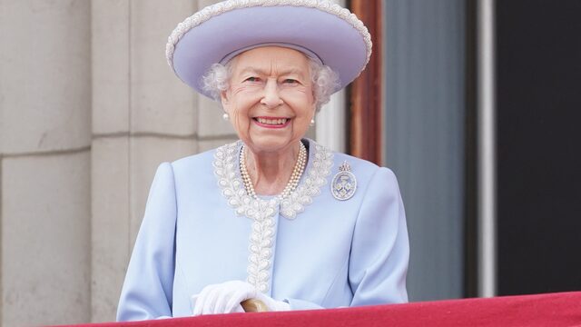 Podcast De Dag: Queen Elisabeth is niet kapot te krijgen