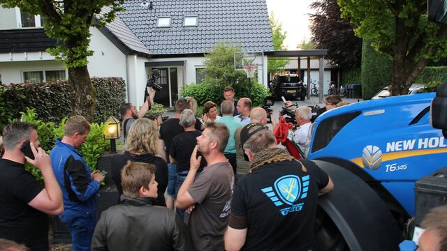 Dit is waarom de politie niet kan ingrijpen als boeren politici opzoeken
