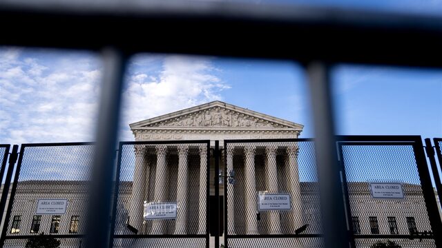 De vermenging van recht en politiek in Amerika is compleet