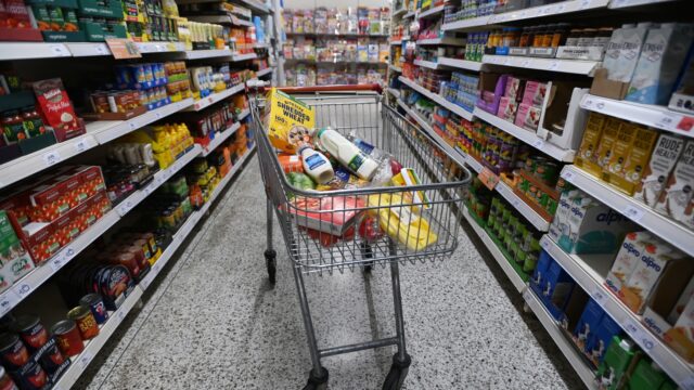 Leidt loonsverhoging tot meer inflatie? 'Paranoia om nu al te schermen met loon-prijsspiraal'
