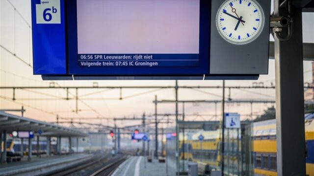 Stand.nl: 'Het is terecht dat het NS-personeel vanaf vandaag staakt'