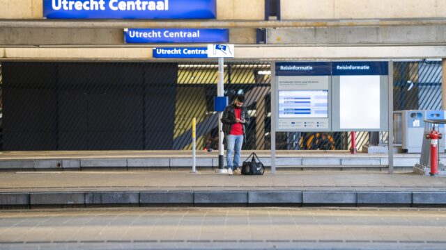 OV-onderzoeker: 'De trein in Nederland duurder? Ammehoela'