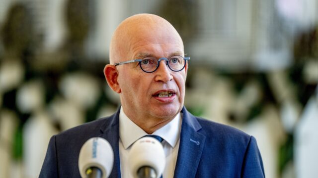 Wie volgt Henk Staghouwer op als minister van Landbouw?