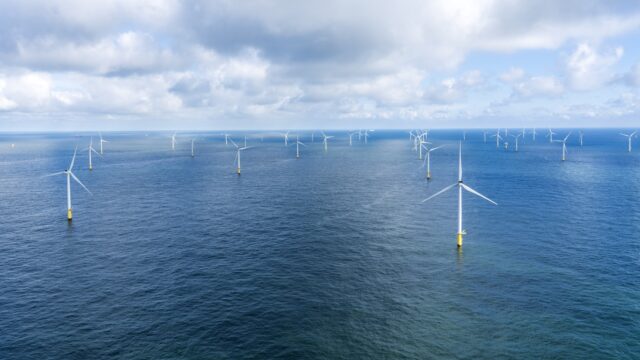 Hoe zeil je veilig door een windpark op zee?