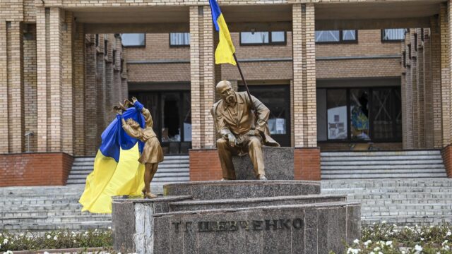 In Moskou klinkt inmiddels de roep om Stalinistisch ingrijpen