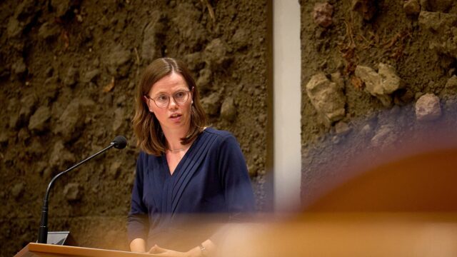 Tegen de afspraak in toch WK-reclames gokbedrijven: 'Moreel kompas is stuk'