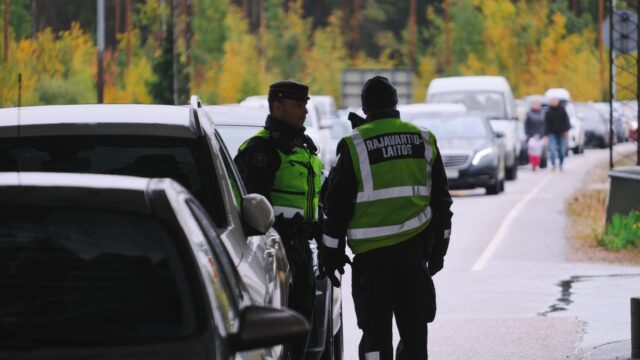 Finland overweegt hek langs Russische grens: 'Beducht voor vluchtelingen'