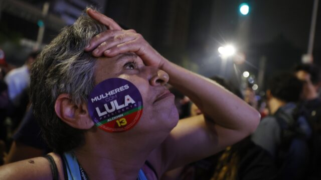 Lula wint eerste ronde, Bolsonaro onverwacht sterk: 'Laat zien hoe verdeeld Brazilië is'