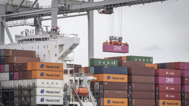 'Toenemende dreiging cyberaanvallen Rotterdamse haven'
