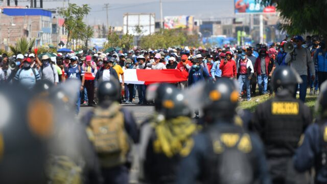 Onrust en demonstraties in Peru: noodstand uitgeroepen