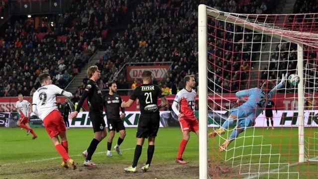 Wat weet je van een voetbalclub die historie schrijft en een zeldzaam natuurfenomeen? Speel de Nationale Nieuwsquiz